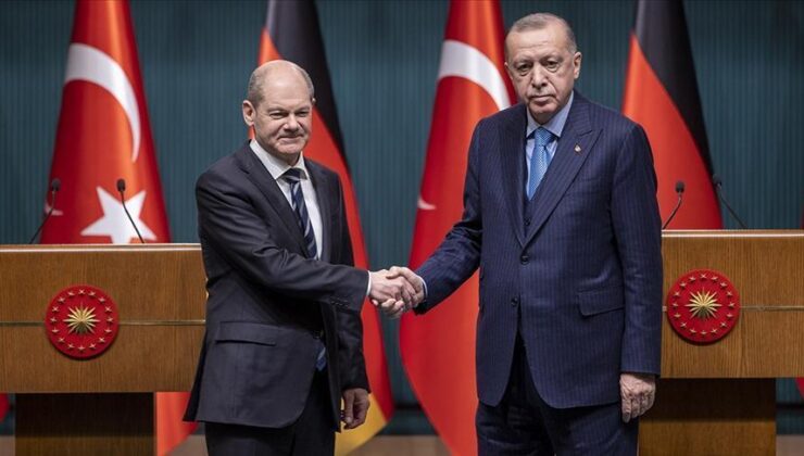 Almanya Başbakanı Scholz’dan Türkçe mesaj