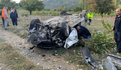 Amasya'da devrilen otomobildeki 1 kişi öldü, 2 kişi yaralandı – Güncel haberler