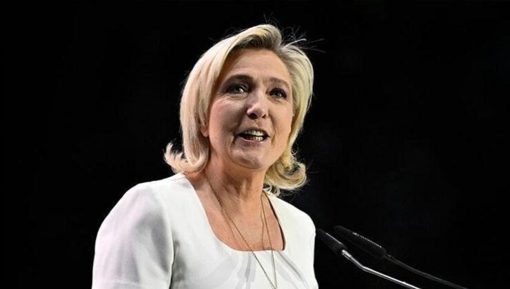 Fransız lider Le Pen’in davası başladı