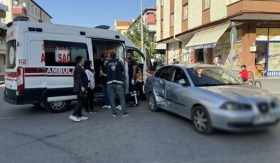 Kayseri'de otomobil ile minibüs çarpıştı 7'si öğrenci 8 kişi yaralandı – Güncel haberler