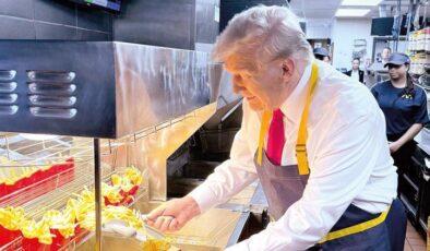 Trump hamburgercide patates kızarttı